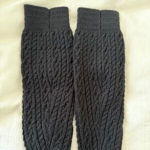 Lululemon black leg warmers (one size)